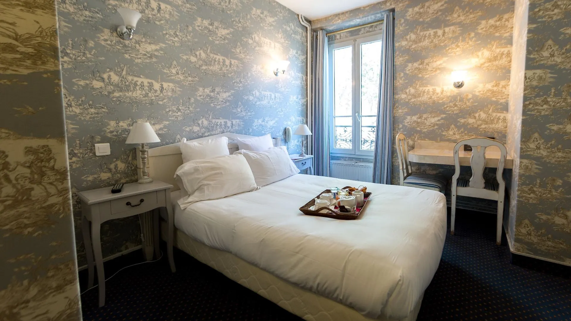 Hotel Hôtel Regyn's Montmartre Paris